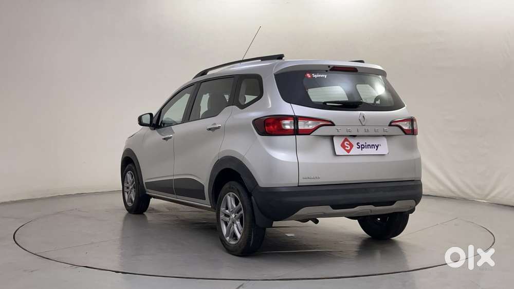 Renault Triber Rxz, 2023, Petrol