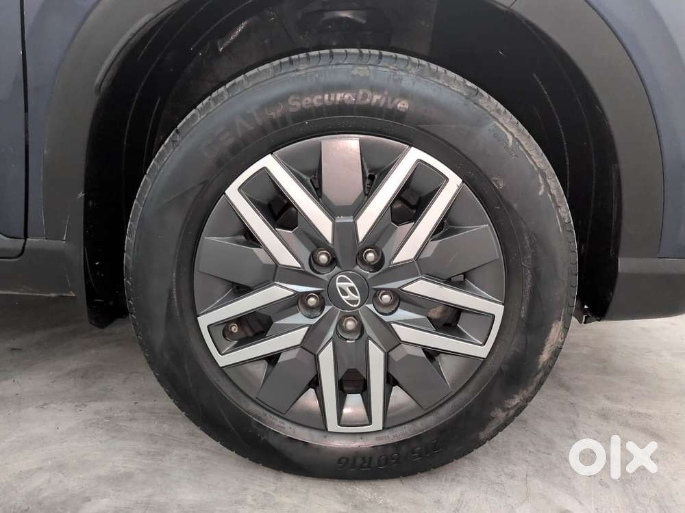 Hyundai Venue 1.0 S (o) Turbo Dct, 2024, Petrol