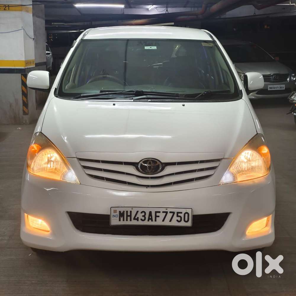 Toyota Innova 2.5 G (diesel) 8 Seater Bs Iv, 2010, Diesel