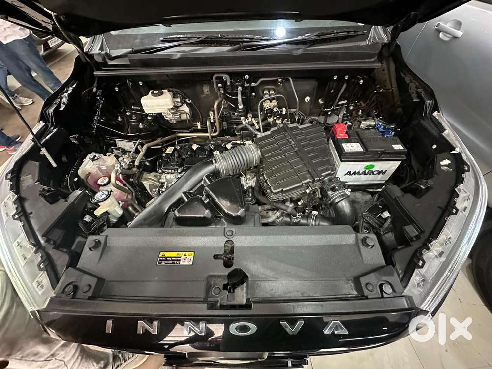 Toyota Innova Hycross 2.0 Zx (o) Hybrid 7 Str, 2024, Petrol