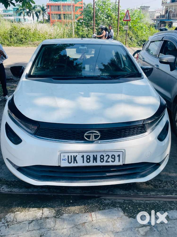 Tata Altroz Petrol 2022