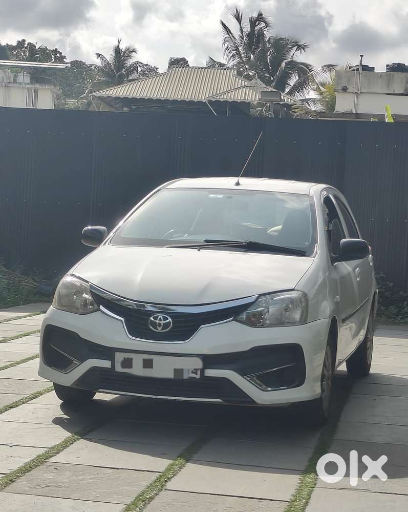 Toyota Etios, 2011, Petrol
