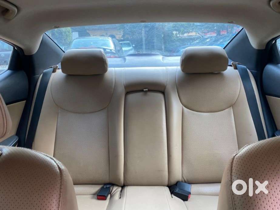 Hyundai Elantra 1.8 Sx Mt, 2014, Petrol
