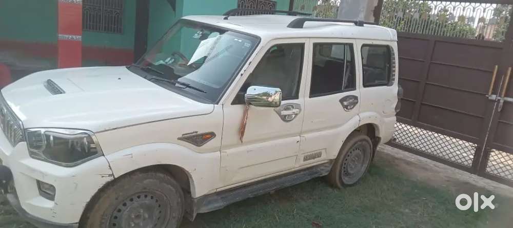 Mahindra Scorpio S6+