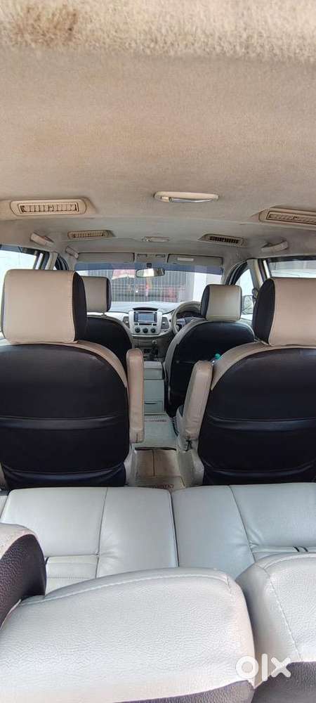 Toyota Innova 2014 Diesel Well Maintained