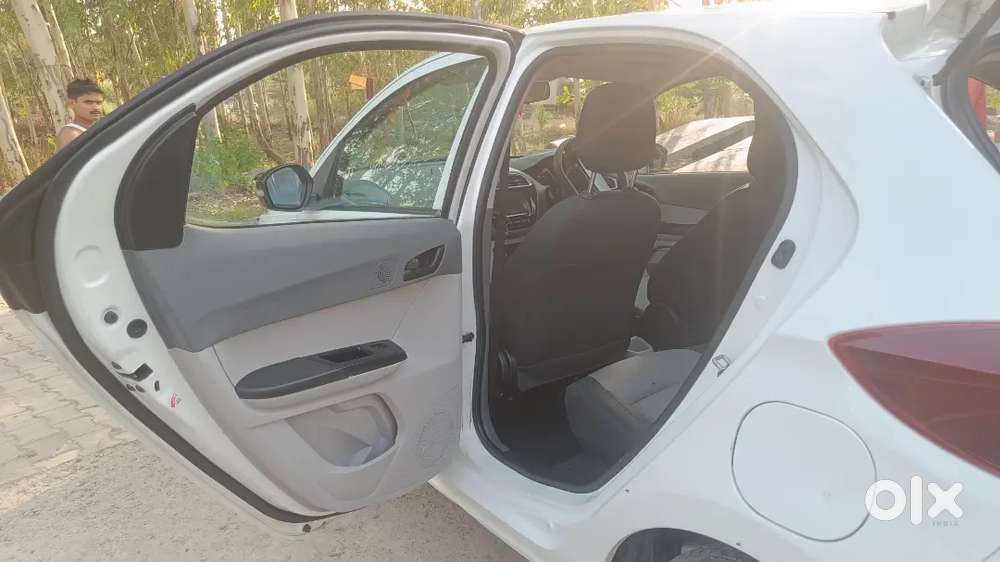 Tata Tiago Ev 2025 Electric 27500 Km Driven. Well Maintained
