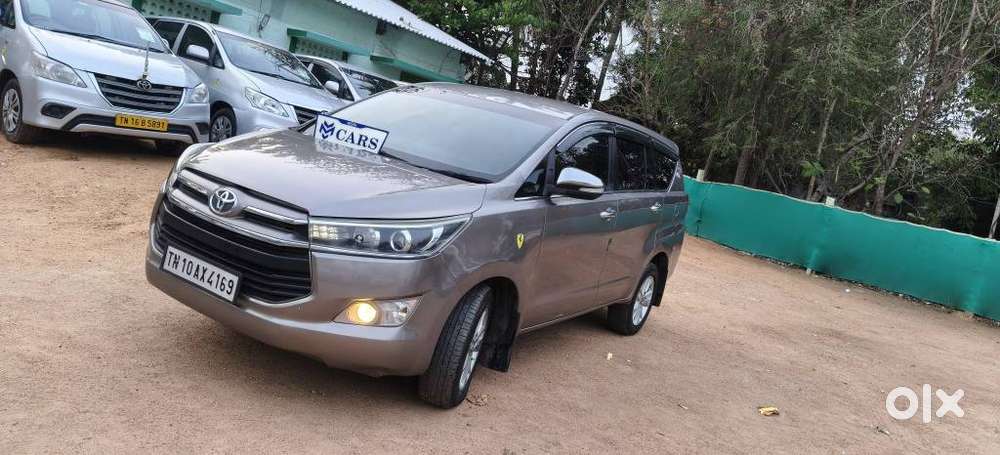 Toyota Innova Crysta 2.8z Automatic, 2016, Diesel