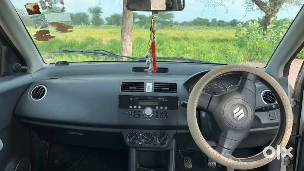 Maruti Suzuki Dzire 2011