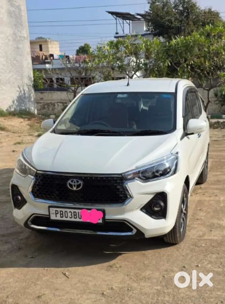Toyota Rumion Petrol 2025