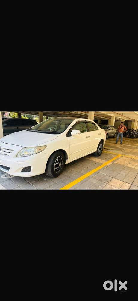 Toyota Corolla Altis 2010