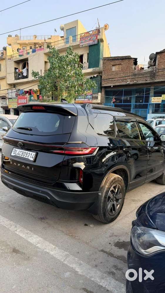 Tata Safari Pure Plus S Dark Editon 28 Dec 2024