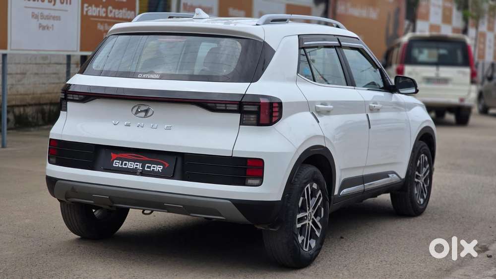 Hyundai Venue, 2022, Petrol