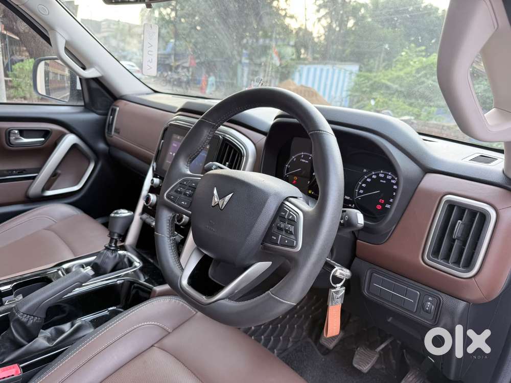 Mahindra Scorpio-n 2.0 Z8 Petrol Mt 7 Str, 2024, Petrol