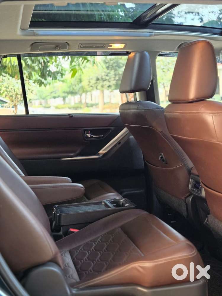 Toyota Innova Hycross 2.0 Zx (o) Hybrid 7 Str, 2023, Cng & Hybrids