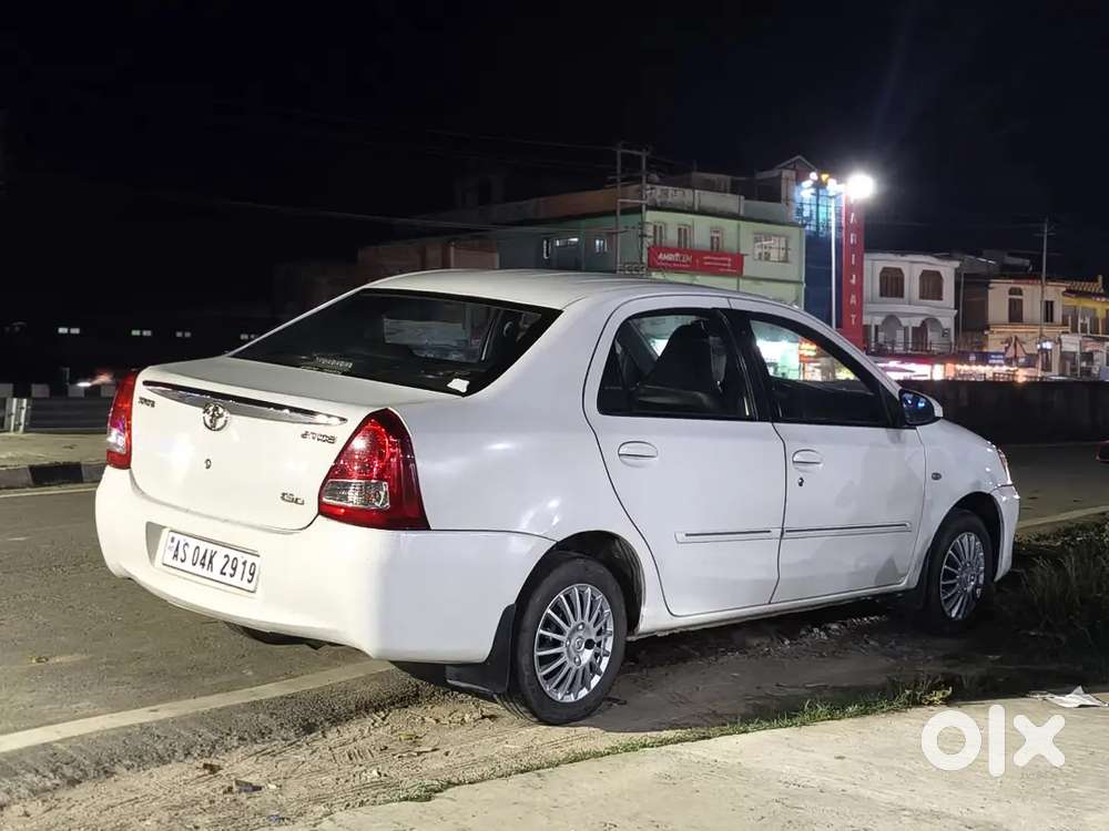 Toyota Etios 2012 Diesel 98000 Km Driven