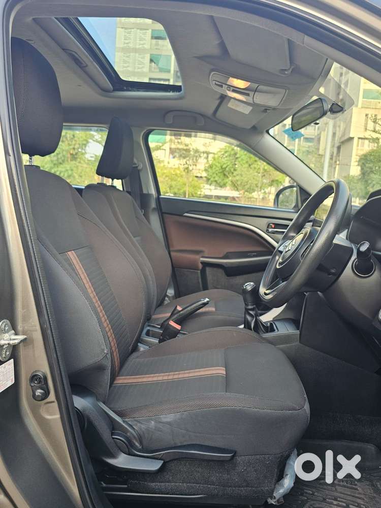 Maruti Suzuki Brezza 1.5 Zxi Smart Hybrid, 2022, Petrol