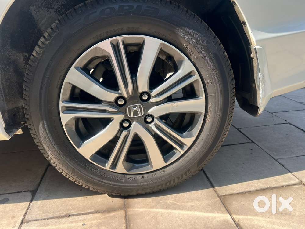 Honda City V Mt Petrol 2018  1st Owner  62000 Drivenwell Maintained