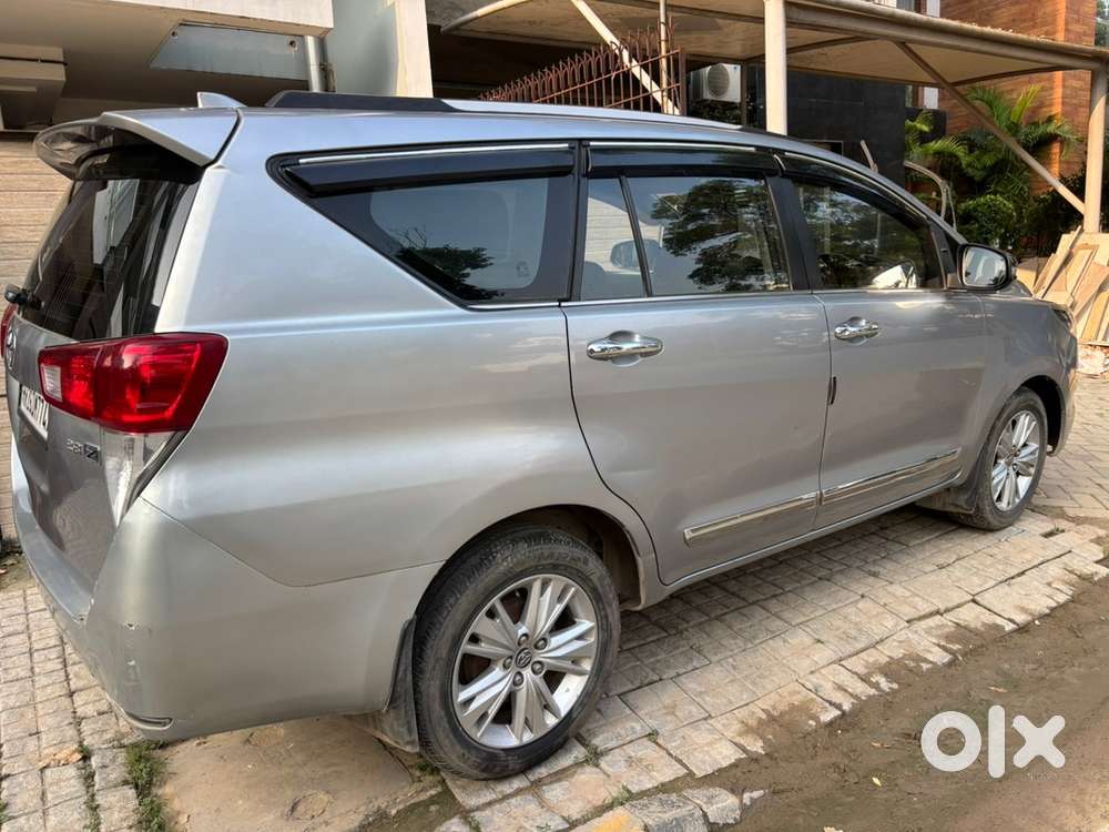 Toyota Innova Crysta 2018 Diesel 197000 Km Driven