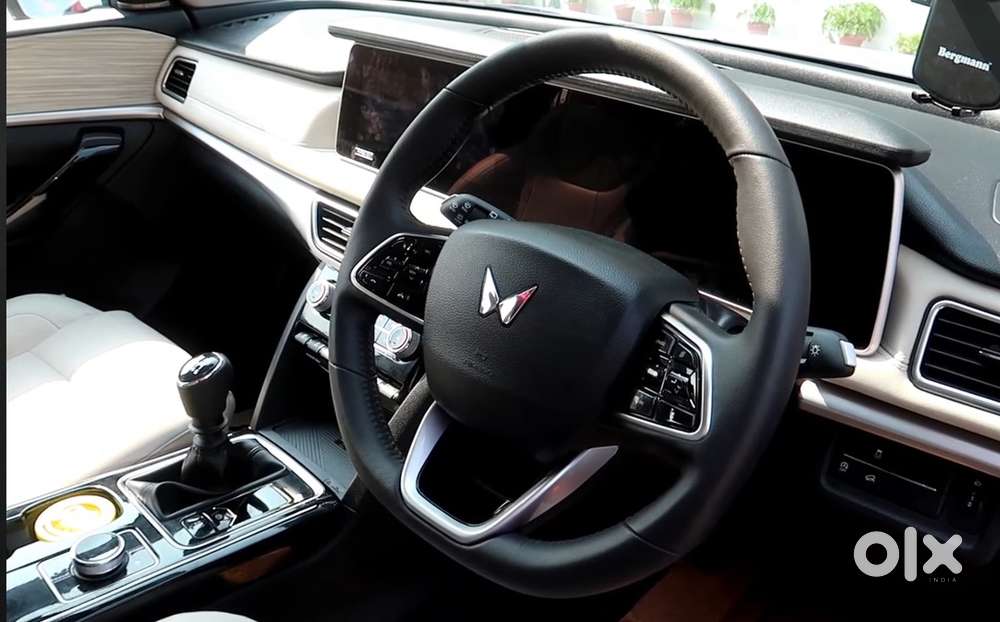 Mahindra Xuv700 2023 Year