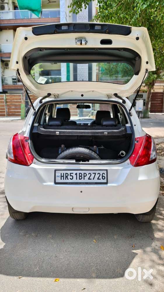 Maruti Suzuki Swift Lxi Option, 2017, Cng & Hybrids