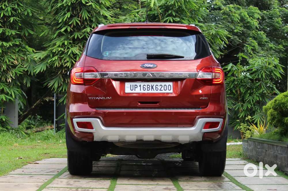 Ford Endeavour 3.2 Titanium 4×4 2016