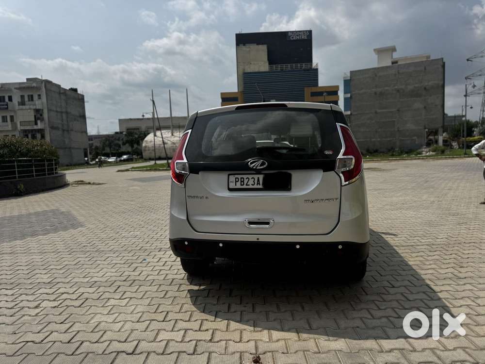 Mahindra Marazzo M4, 2018, Diesel