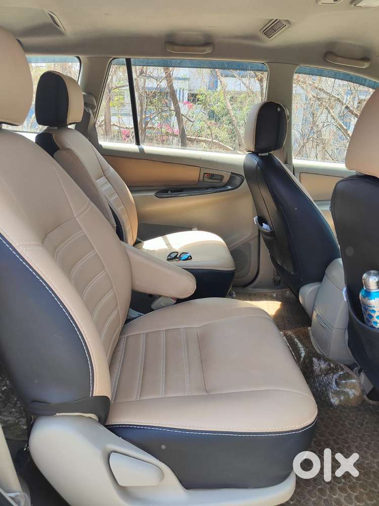Toyota Innova 2.5 Gx 7 Seater Bs Iv, 2010, Diesel