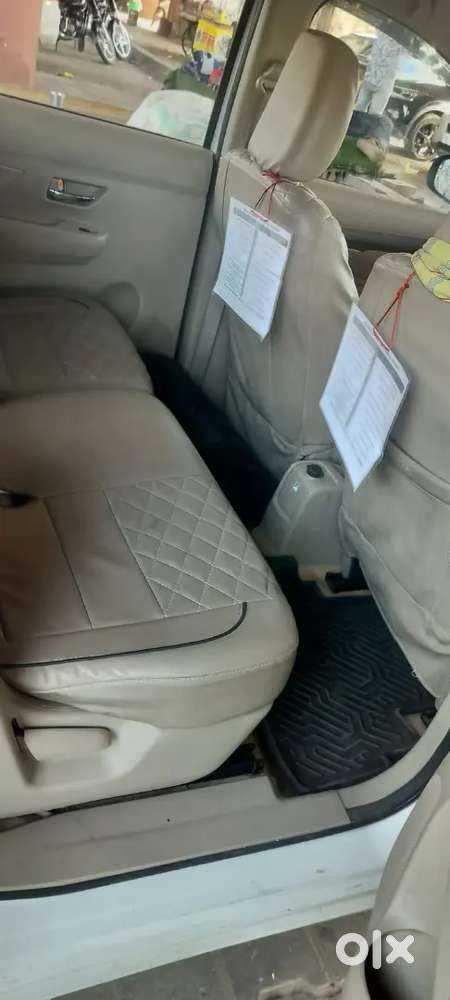 Maruti Ertiga Vxi 2025