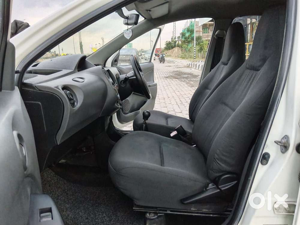 Toyota Etios, 2012, Petrol