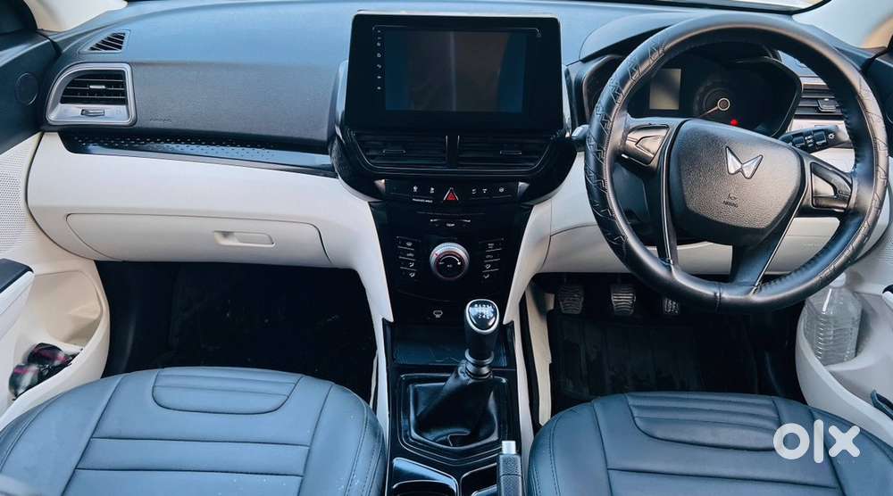 Mahindra Xuv 3xo Petrol Manual 2025