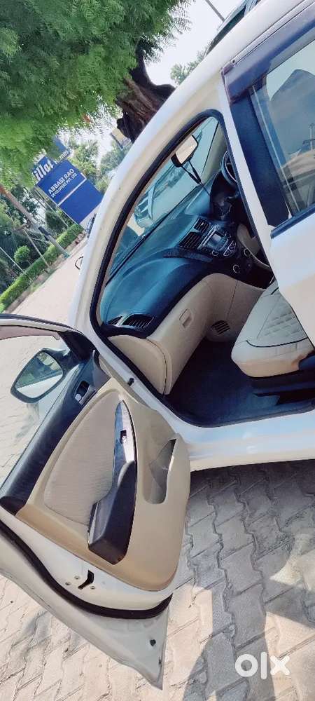 Hyundai Fluidic Verna 2016