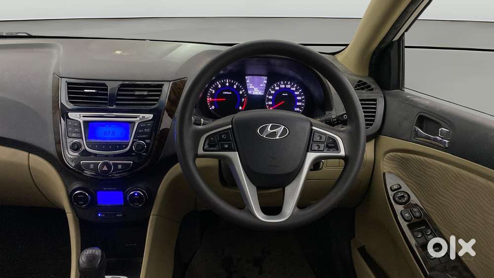 Hyundai Verna Fluidic 1.6 Vtvt Sx, 2014, Petrol