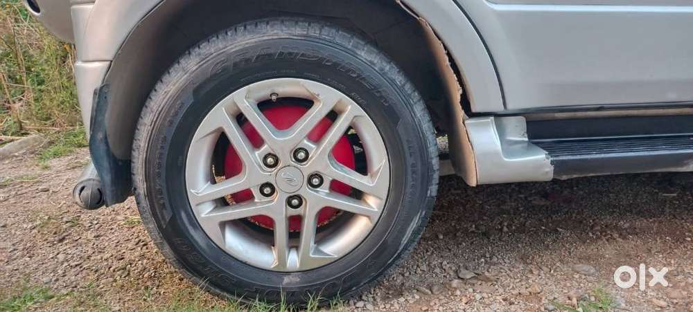 Mahindra Nuvosport N8 2016