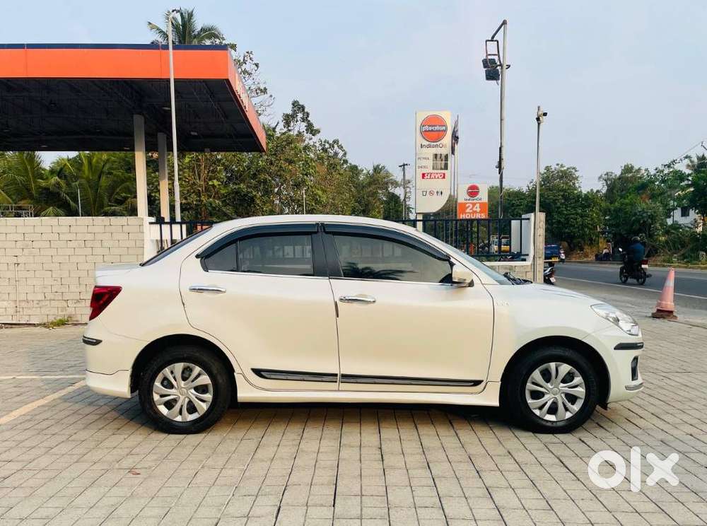 Maruti Suzuki Swift Dzire Vxi Optional, 2018, Petrol