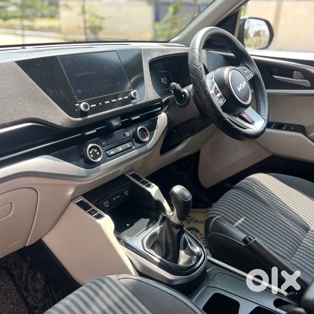 Kia Carens 1.5 Prestige 7 Str, 2023, Petrol