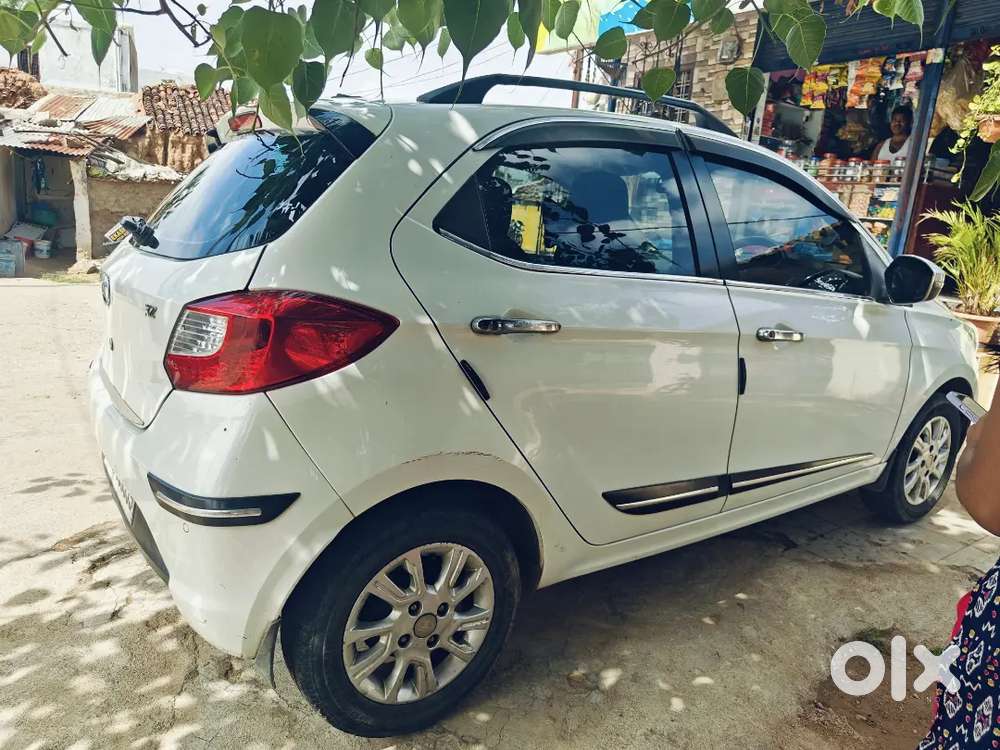 Tata Tiago 2018 Revotron