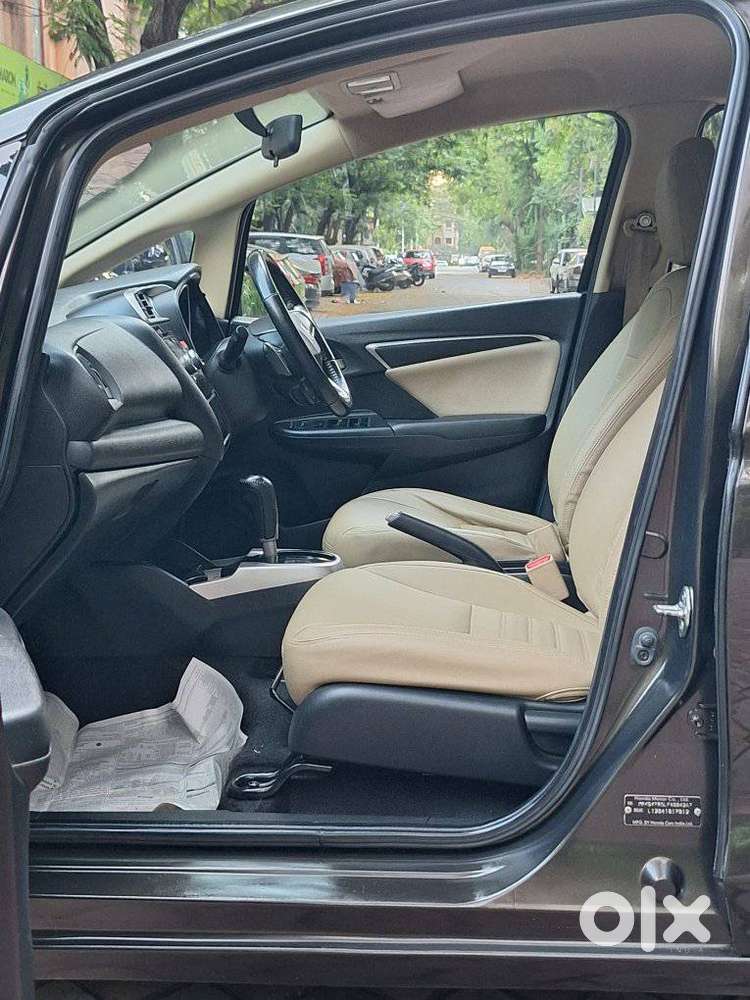 Honda Jazz V Automatic, 2016, Petrol