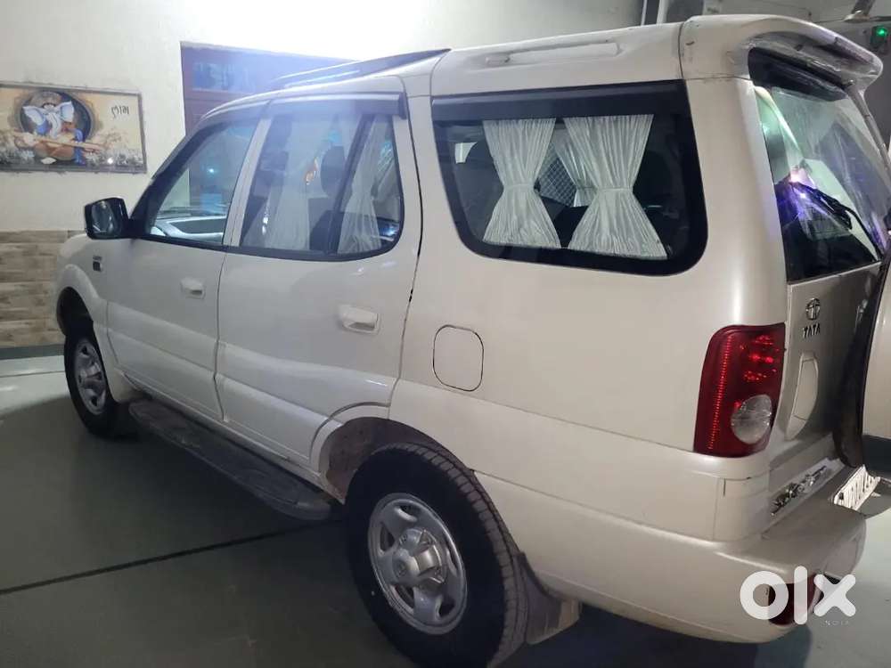 Tata Safari Dicor 2013