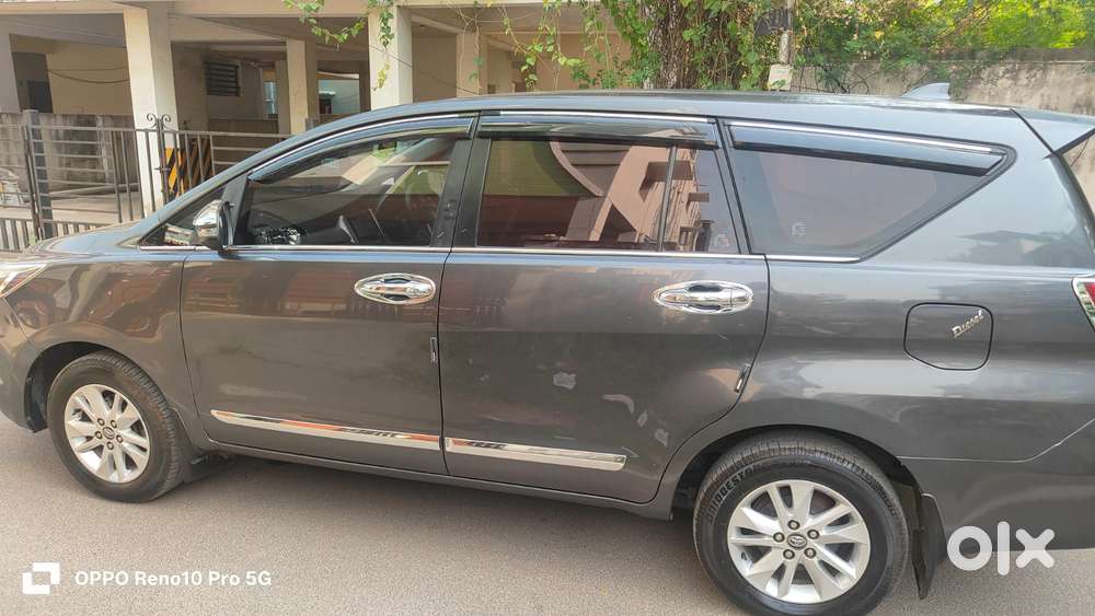 Toyota Innova Crysta 2.8 Gx At 7 Str, 2017, Diesel