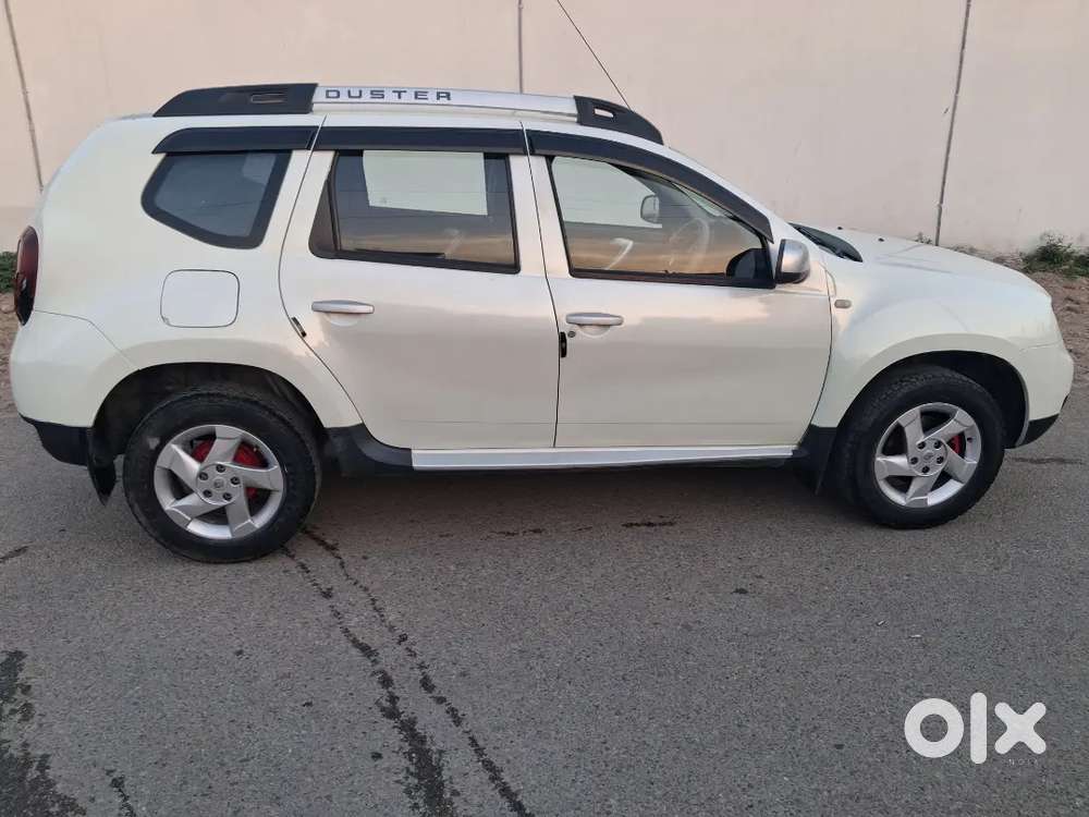 .. Renault Duster 85ps In White Colour