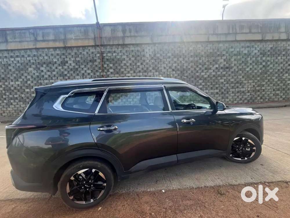 Kia Carens Clavis 2025 Petrol 13500 Km Driven