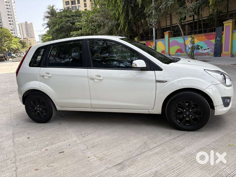 Ford Figo 2012-2015 Petrol Titanium, 2015, Petrol
