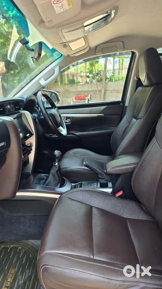 Toyota Fortuner 2018 Diesel 92000 Km Driven Manual 4by2