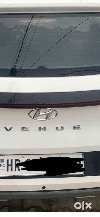 Hyundai Venue 2023 Petrol Well Maintained