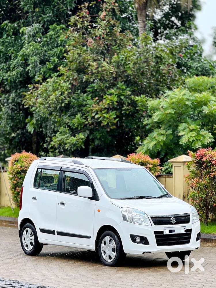 Maruti Suzuki Wagon R Amt Vxi Plus, 2016, Petrol