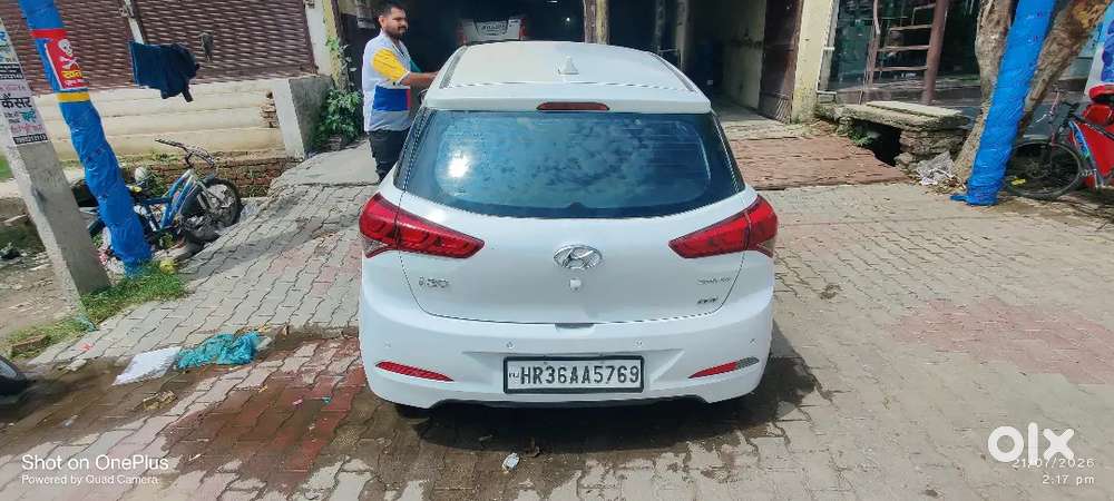 Hyundai I20 Elite 2017 Petrol Well Maintained