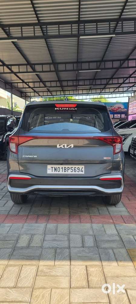 Kia Carens, 2022, Petrol