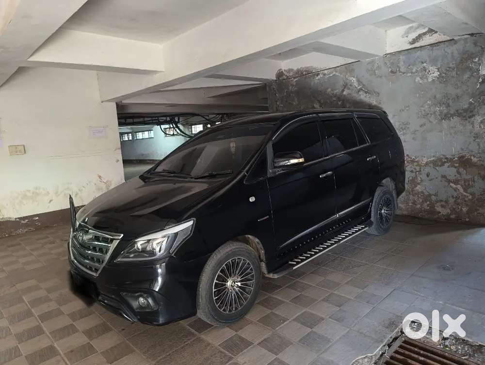 Toyota Innova 2012 Diesel 175000 Km Driven