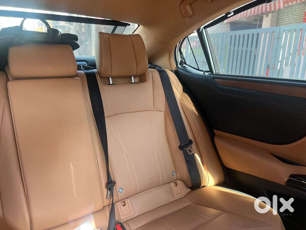 Lexus Es 300h Luxury, 2025, Petrol