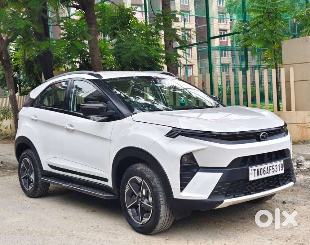 Tata Nexon 1.2 Revotron Xt, 2024, Petrol